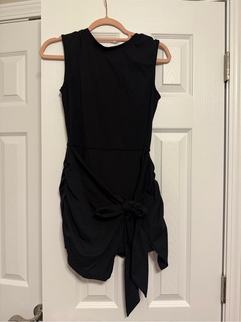 Classic Black Sleeveless Tie-Waist athletic Dress